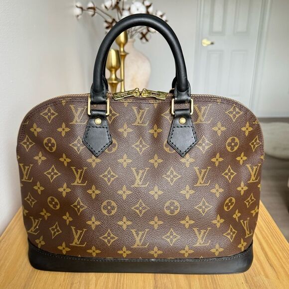 ✅AUTHENTIC✅LOUIS VUITTON ALMA PM - Picture 4 of 15